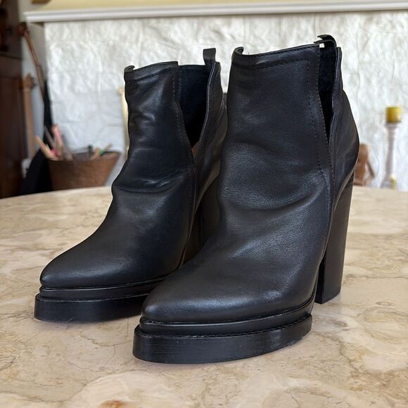 Jeffrey Campbell Who's Next Block Heel Cut Out Sides Leather Ankle Boots - Picture 4 of 14